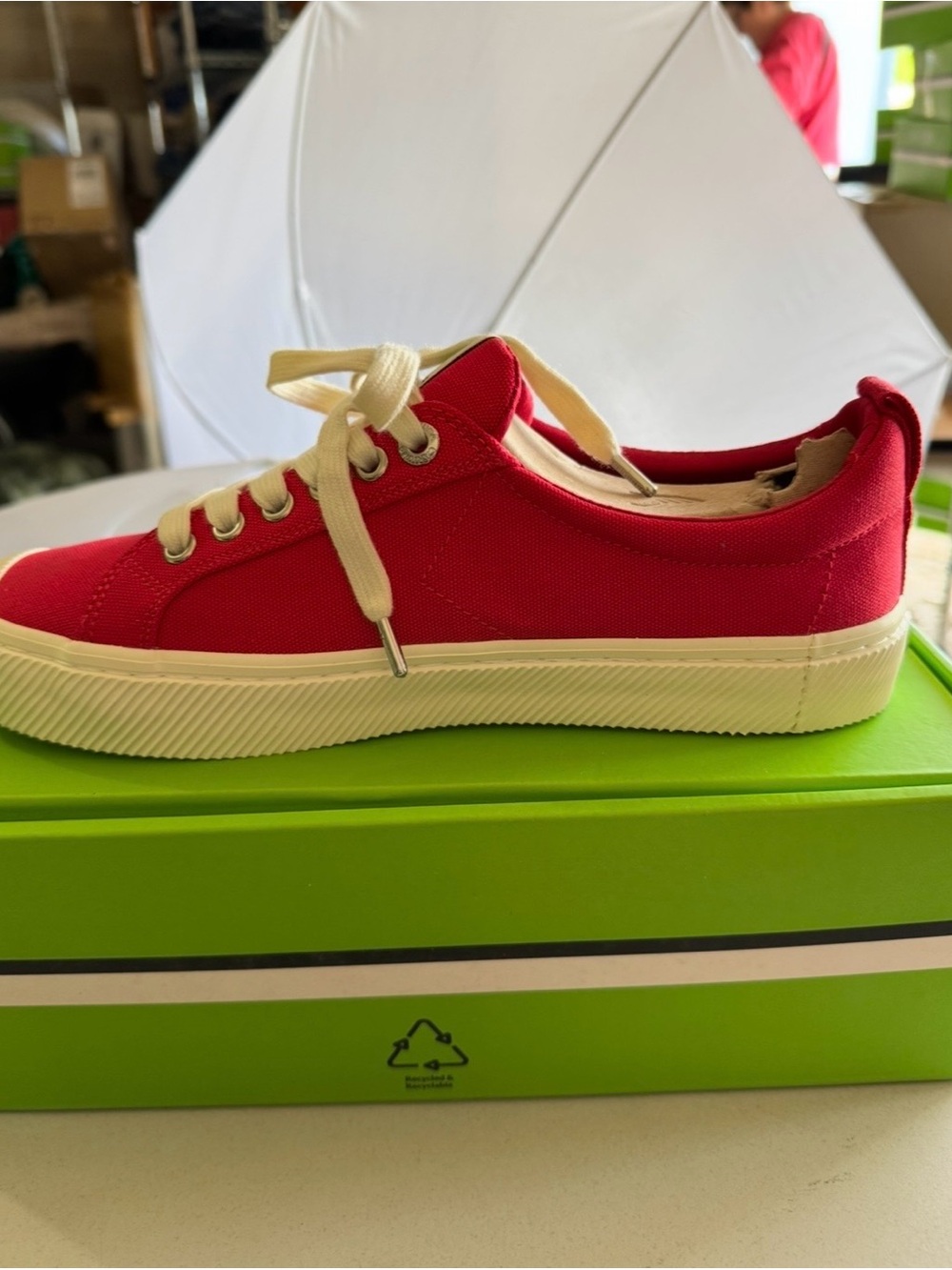 Cariuma Low-Top Sneakers in Off-White with Black Logo - Picture 2 of 10